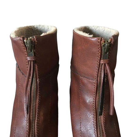 G.H. Bass & Co Boots Woman’s Size 7 - Picture 6 of 10